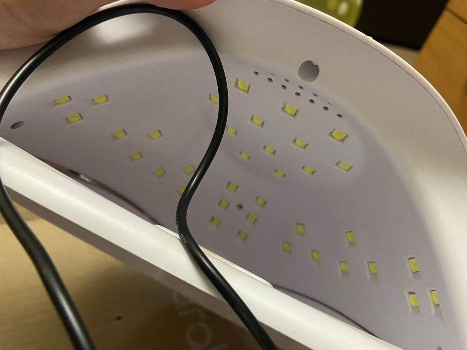 Лампа SUN для манікюру