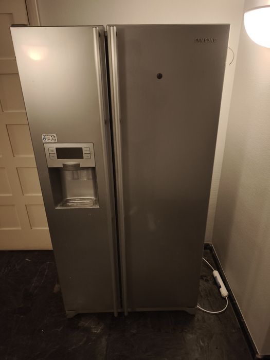 Lodówka Side by side Samsung dwudrzwiowa  możliwy transport