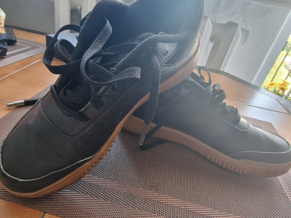 Buty Adidas chłopięcy r38