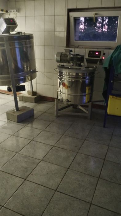 Miód sierpniowy z własnej pasieki