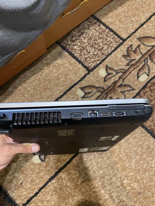 ІІНоутбук Toshiba Satellite | 15.6” | Працює справно
