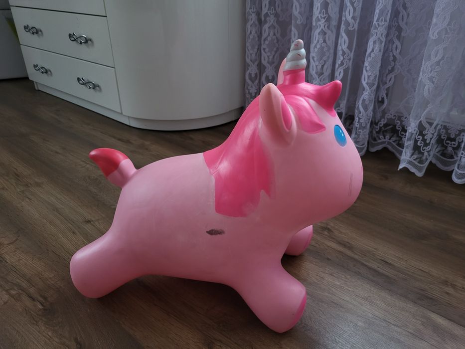 Стрибун, пригун єдиноріг резиновий, надувний