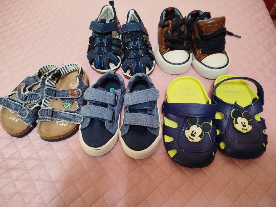 Calçado de criança - tamanhos 19-20