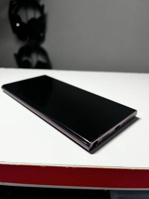 Телефон Samsung Galaxy S22 Ultra 8/128gb DEMO