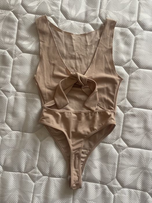 Боді бежеве роззмір S