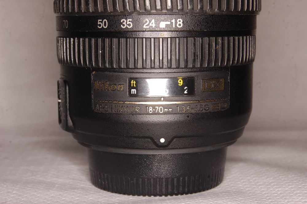 AF-S DX Zoom-Nikkor ED 18-70 mm 1:3.5-4.5 G IF - Reparação ou peças