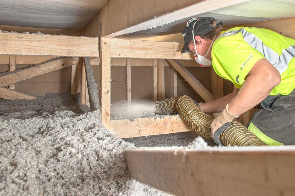 Celuloza do izolacji, wełna celulozowa do wdmuchiwania - Ekovilla