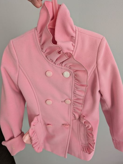 Дитячий одяг: пальто, куртка, плаття