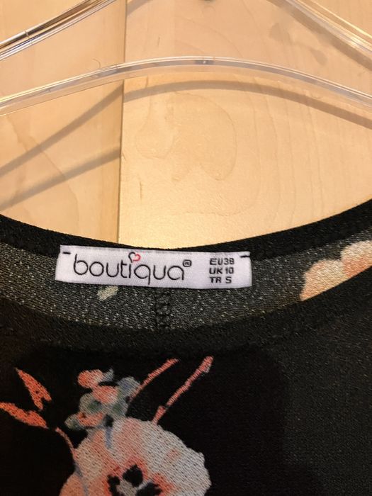 Sukienka Boutiqua r. 38