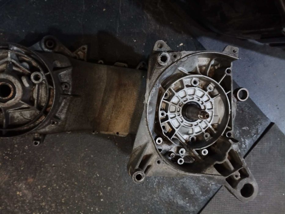 Картера на ЗДТ мотор Гилера- пиаджио 180 сс с редуктором в сборе