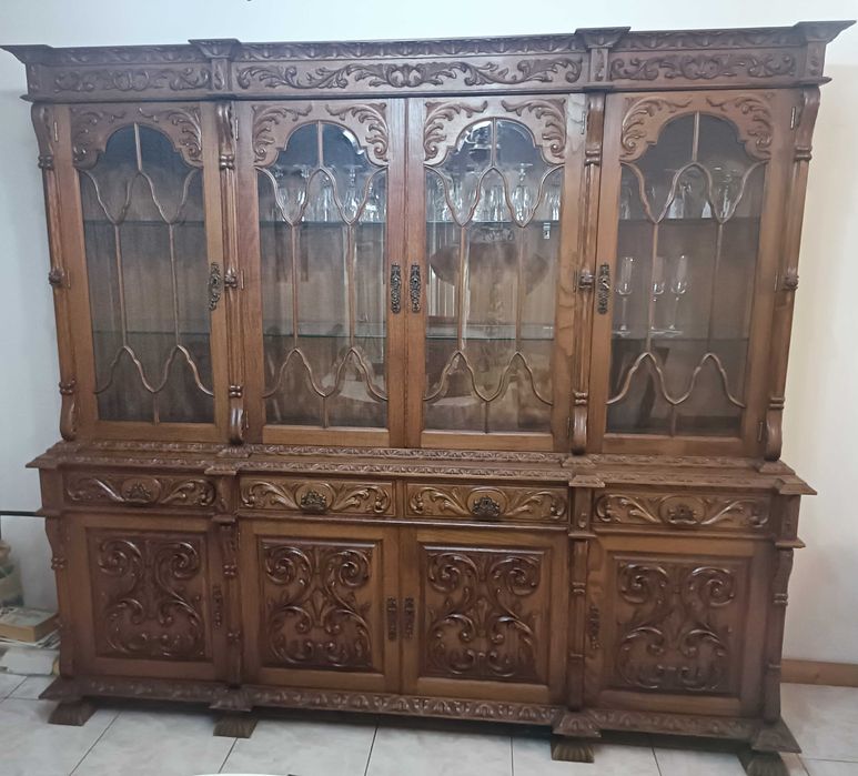 Móvel de sala vintage em ótimo estado - levantar urgente