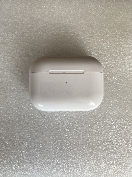 Навушники Apple AirPods Pro в подарунок чохол