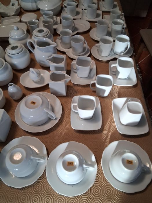 Louça Vista Alegre e outras para utilizar ou pintar