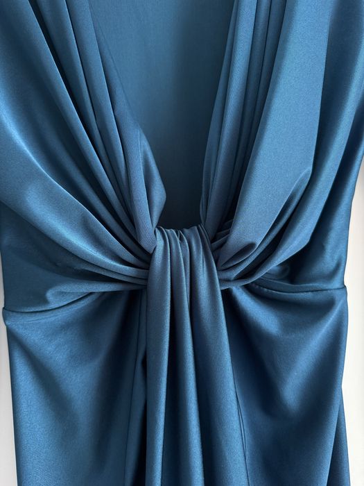 Сукня міді , сукня по фігурі