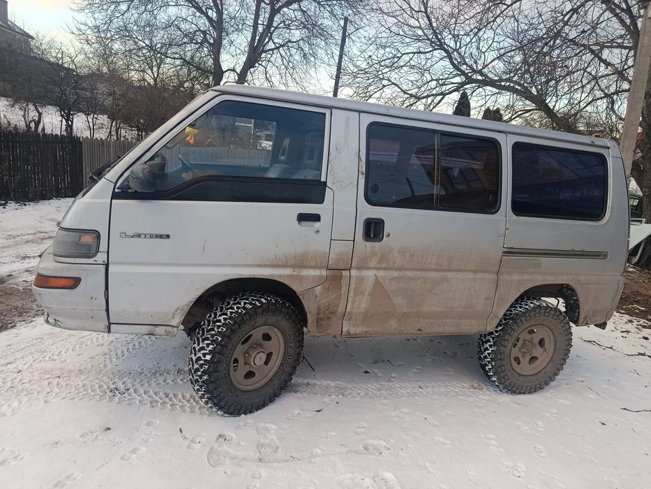 Mitsubishi l300 delica