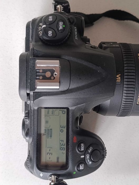 Nikon D300 (10тис. кадрів) + Nikkor 16-85mm + сумка + UV фільтр