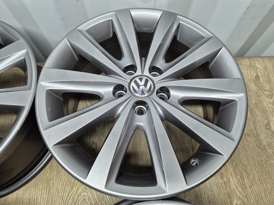 Felgi 16 vw polo 6R0 skoda fabia rapie 5×100 7J Et46