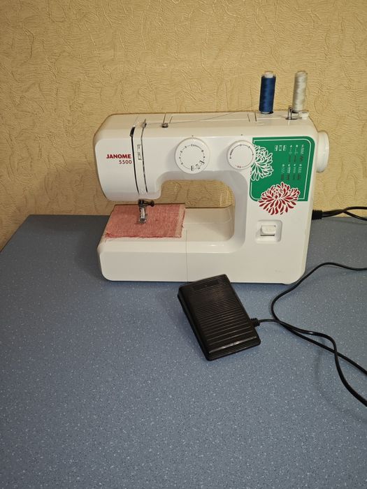 Швейна машинка Janome 5500 ідеальни стан