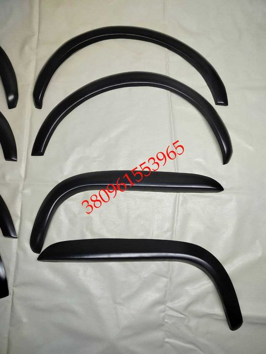 Накладки на арки Славтуа/Таврия (4 шт, пластик) новые