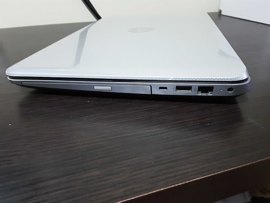 Продаю ноутбук HP Pavilion 15-e033er 15,6"