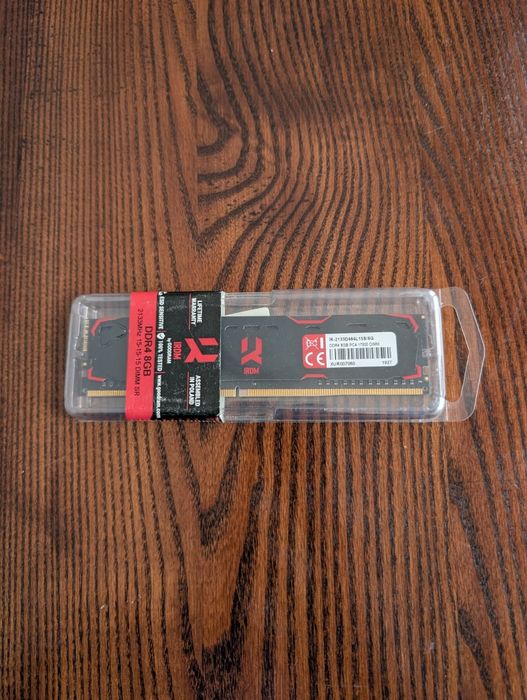 Модуль пам'яті DDR4 8GB/ 2133 GOODRAM Iridium Black (IR-2133D464L15S/8