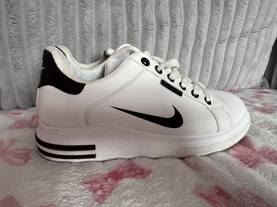 Buty damskie rozmiar 37/38 25 cm wkladka