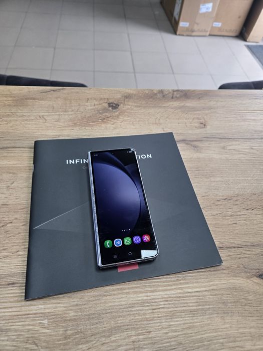 Продам Samsung Fold 5  12/256