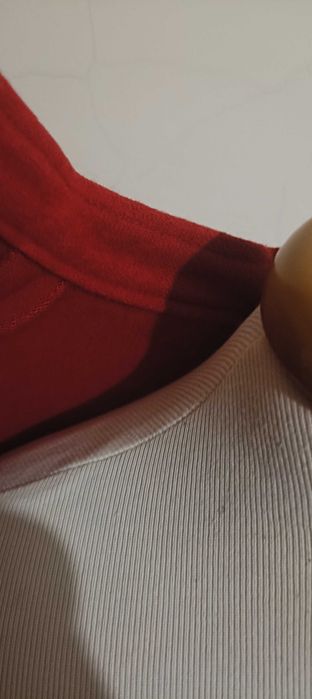 Capa religiosa sem mangas feltro com bordado ostensório relicário Milagre de Santarém