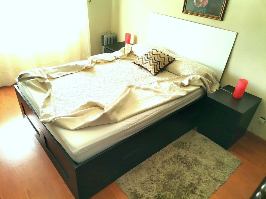 Quarto "cama; roupeiro; cómoda vertical e mesas de cabeçeira" Ikea