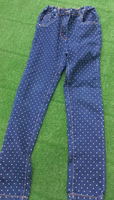 jeansy spodnie dla dziewczynki w kropki 128