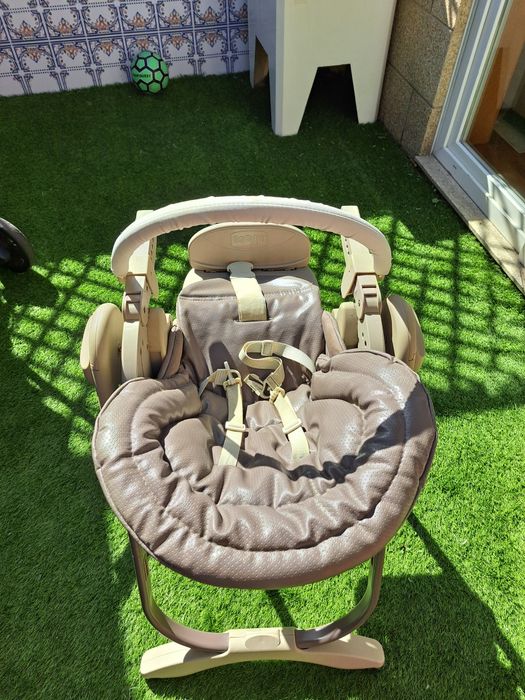 Cadeira refeição/espreguiçadeira polly magic da chicco