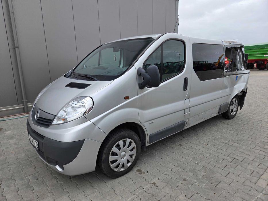 Opel Vivaro Osobowy 2011r. 2.0