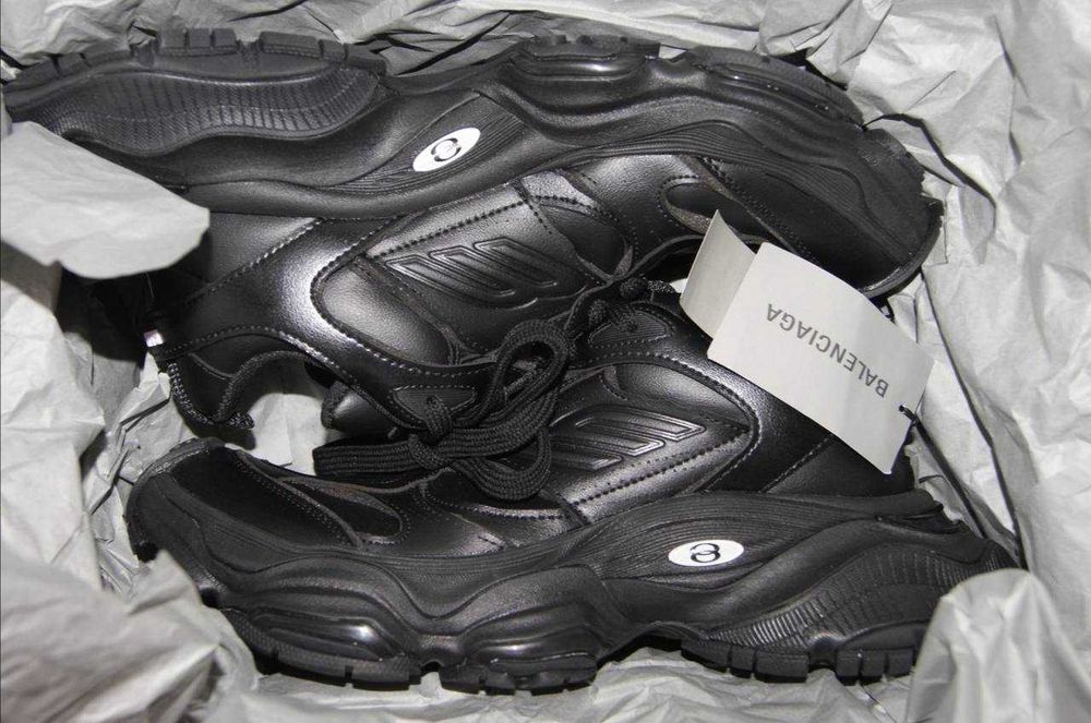 Balenciaga Cargo Sneakers in Black