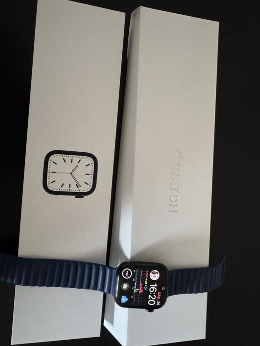 Apple Watch Series 7 GPS + Cellular 45mm