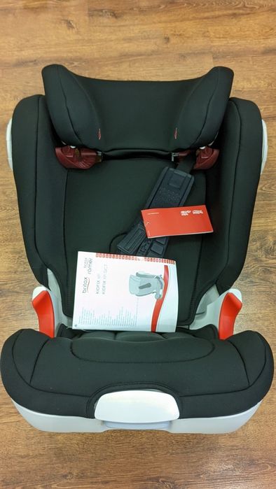 Автокрісло Toyota / Lexus