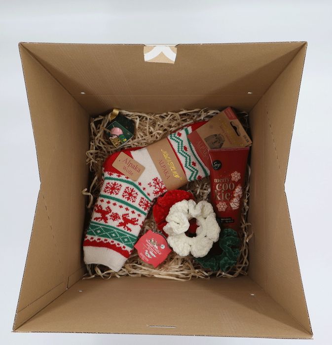 Zestaw prezentowy na święta dla niej / Skarpety rozm.35-38