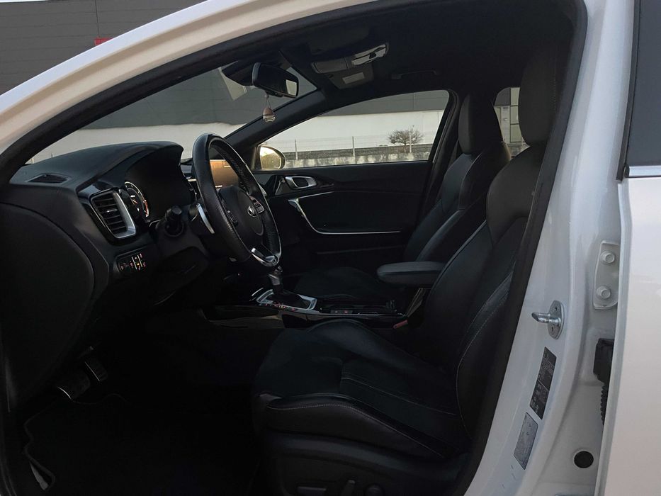 Kia ProCeed GT 1.6 CRDI DC7 (Automática) - 96000km