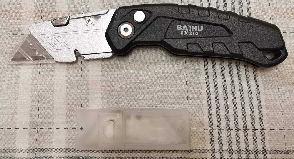 Складной строительный нож BAIHU 030210, мультифункциональный
