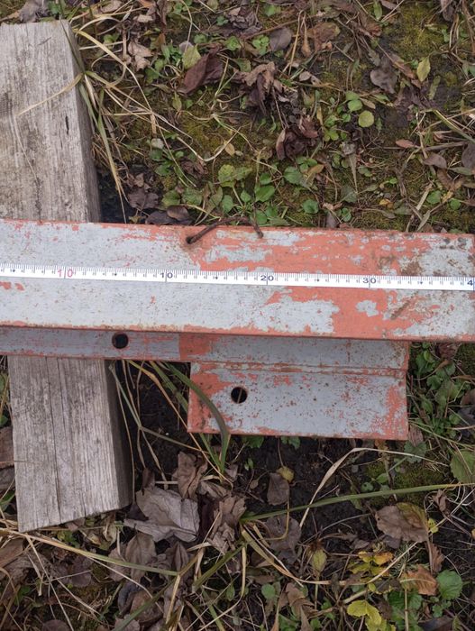 Балка (двутавр) 10.40м
Стан як на фото.