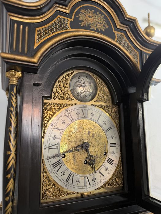 Relógio de caixa alta antigo - Tempus Fugit