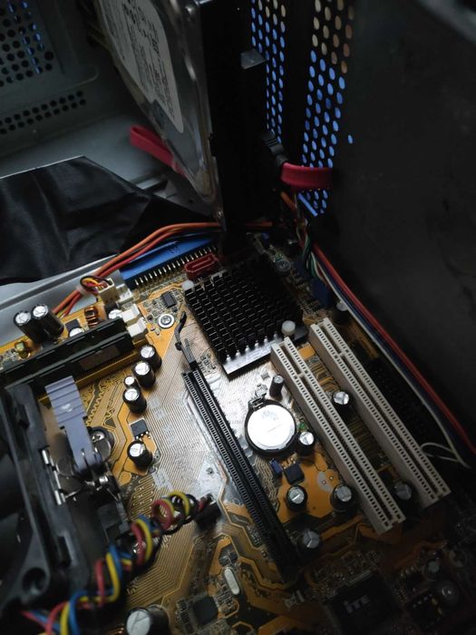 Компьютер, системный блок для учебы, работы, гаража AMD, 4Gb, Sata HDD