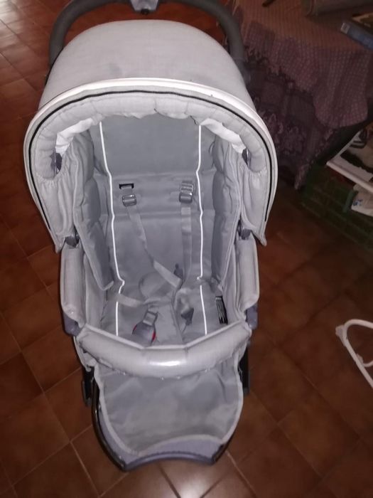 Carrinho de bebê447280493060444162