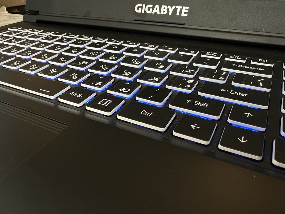 Ігровий ноутбук Gigabyte