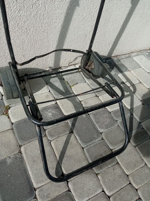 Візок залізний чорний б/у.