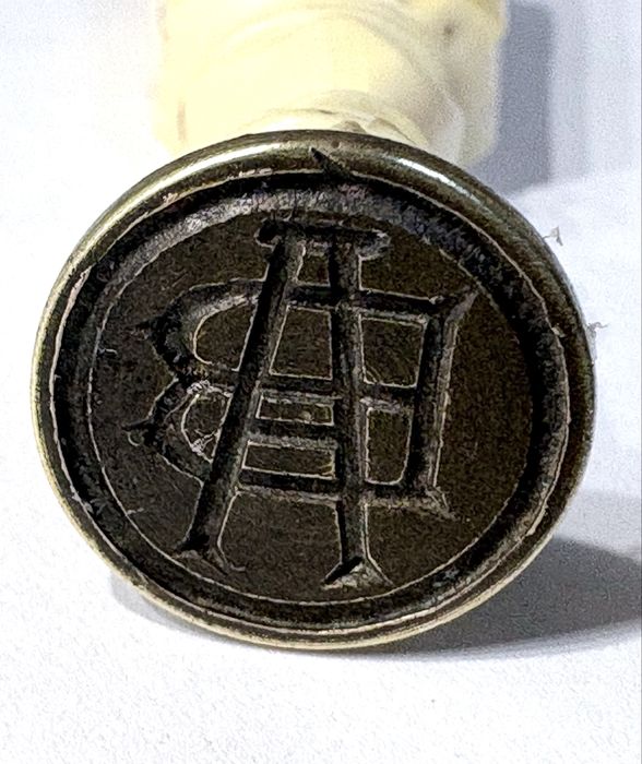 Antigo precioso carimbo de lacre / sinete com monogramas
