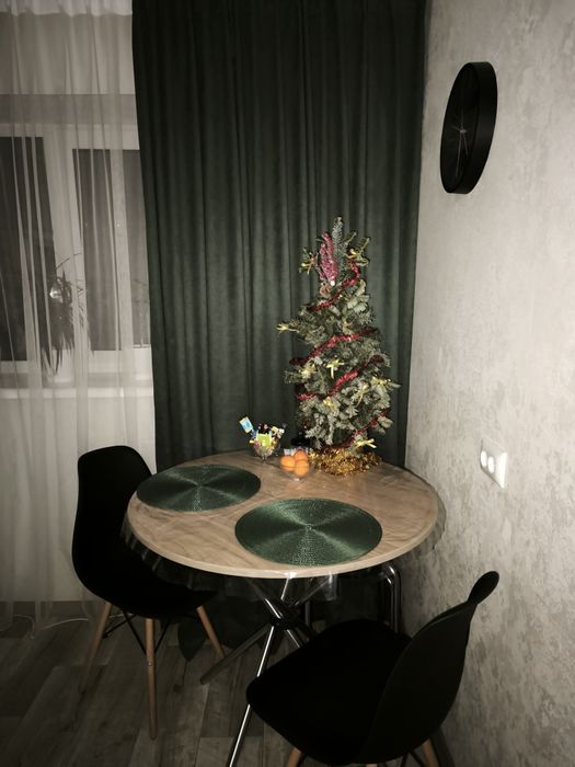 Квартира подобово "De Luxe" у місті Лозова біля шпиталю