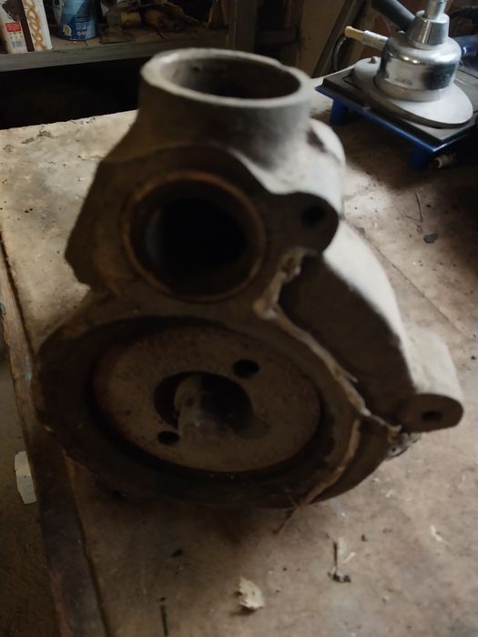 Продам водяний насос КАМАЗ