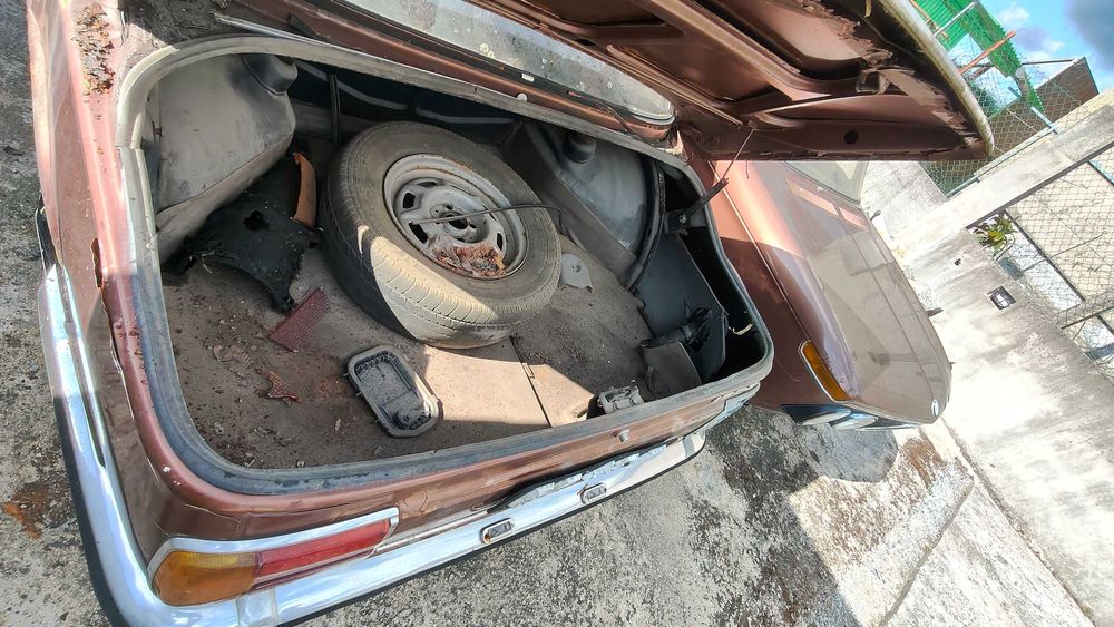 BMW 1602 + BMW 1502 (Para Restauro ou Peças)