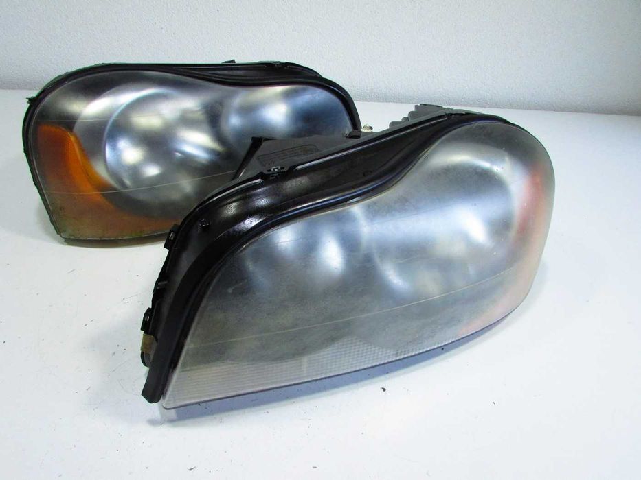 Lampa lampy przednia przód volvo xc90