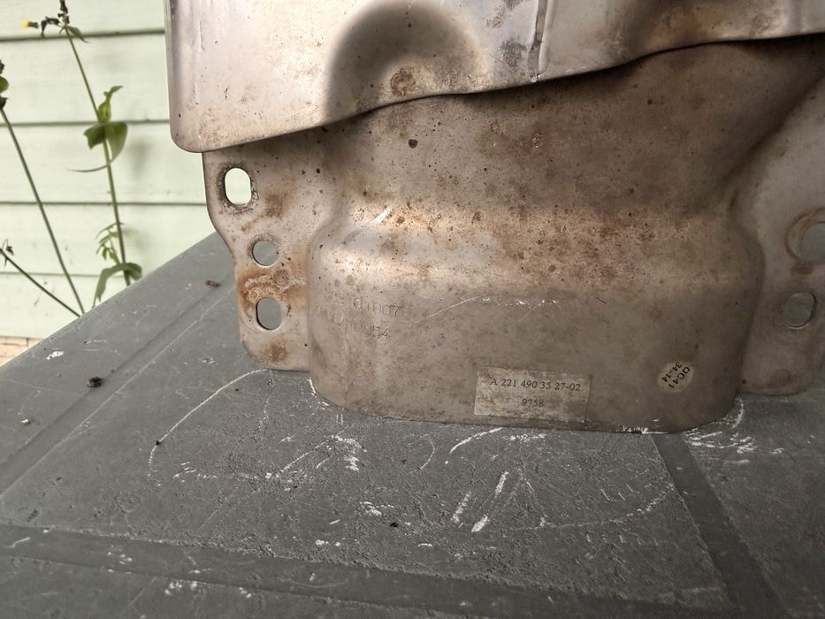 Насадки на трубы Mercedes W221 W222, A221 490 35 27 02
